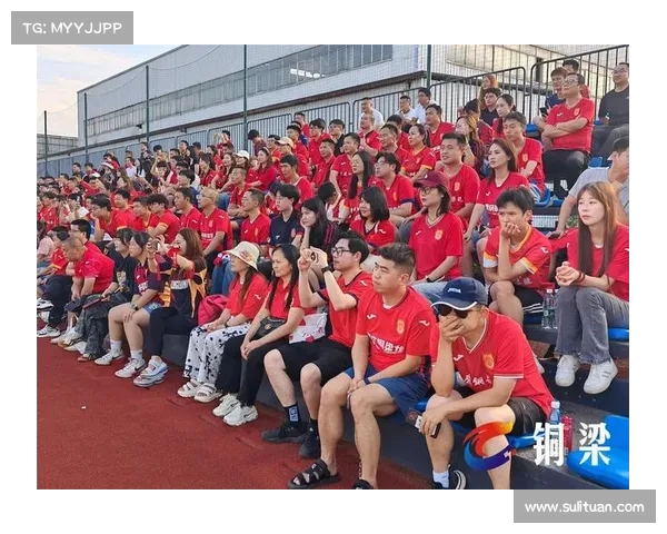 球迷狂欢：与偶像近距离互动，共享激情体验